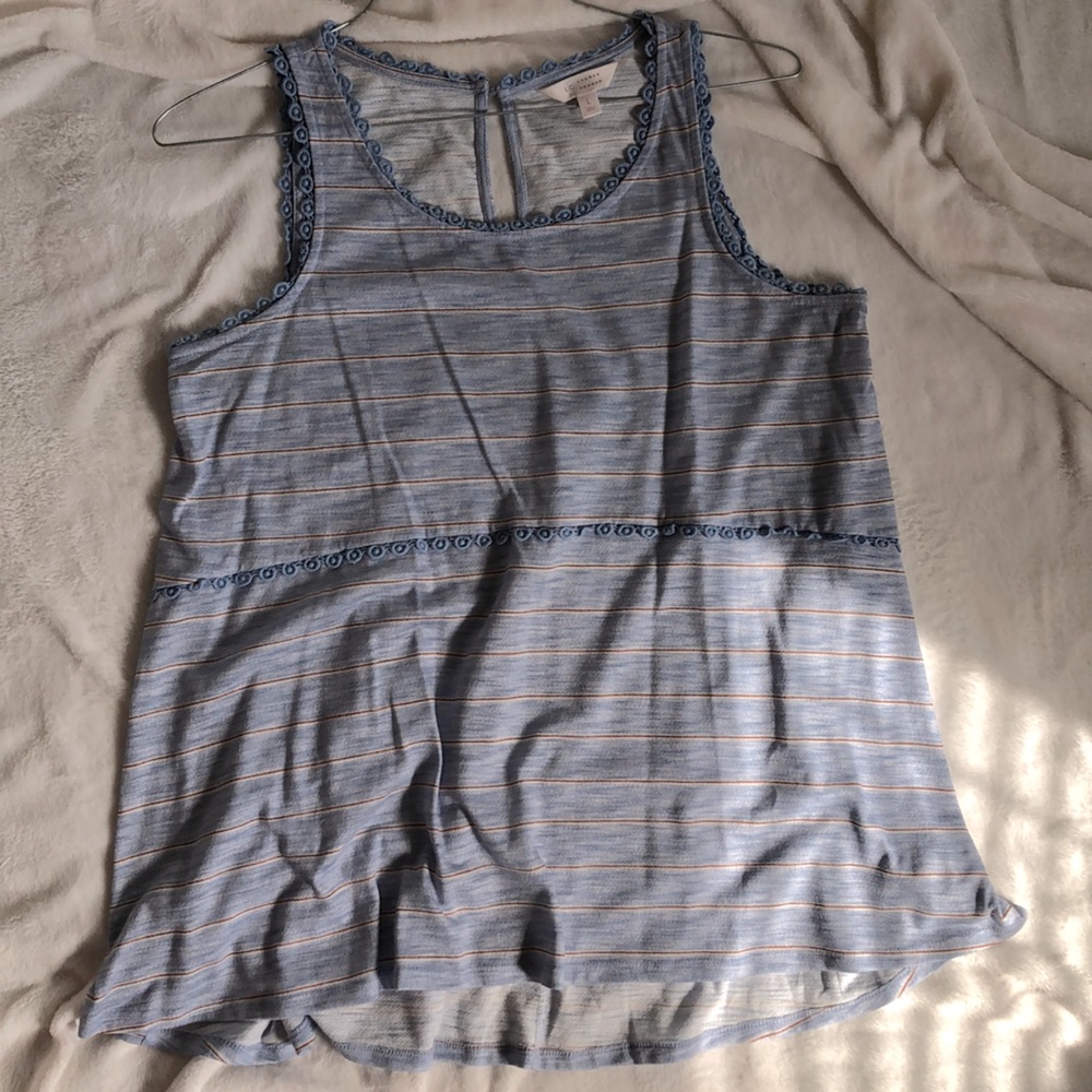 Adorable LC tank top blouse with lace detail